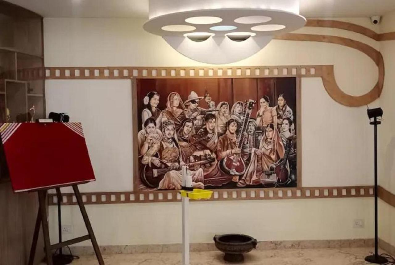 ซีเนมาสโคป แอน อพาร์ต โฮเทล Hotel เชนไน ภายนอก รูปภาพ